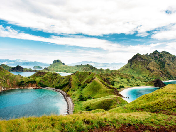 3D/2N TREKKING-SNORKELING IN KOMODO NATIONAL PARK WITH LIVE ON BOARD